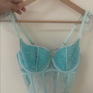 Victoria's Secret Blue Lace Underwire Bra